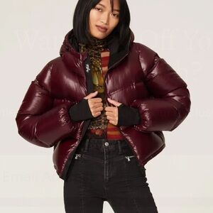 Aztech mountain mini nuke Women's Burgundy Puffer Jacket size xl
